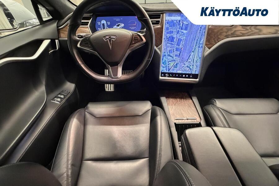 Tesla Model S vaihtoauto