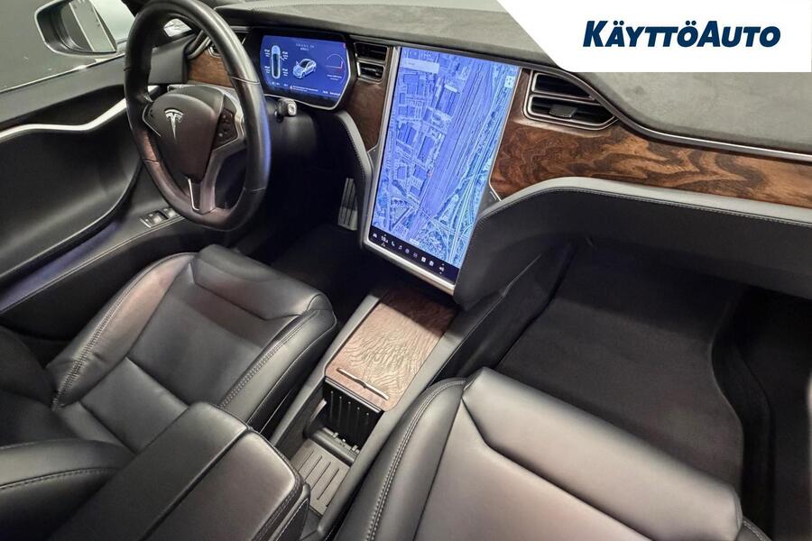 Tesla Model S vaihtoauto