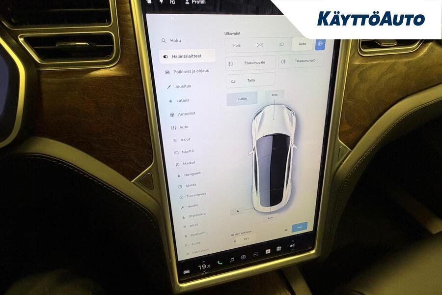 Tesla Model S vaihtoauto