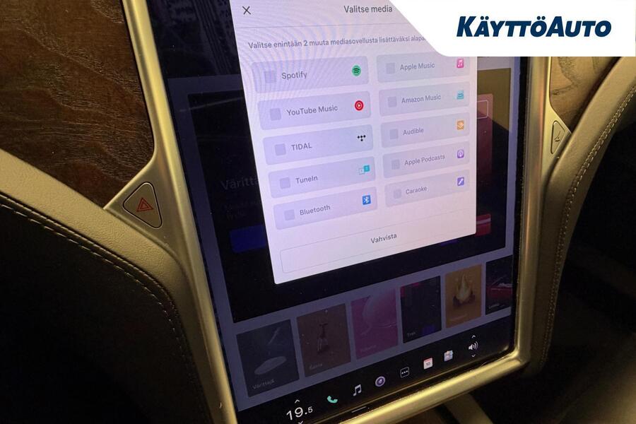 Tesla Model S vaihtoauto