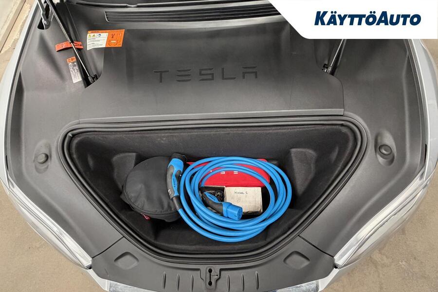 Tesla Model S vaihtoauto