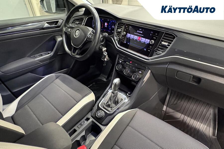 Volkswagen T-Roc vaihtoauto