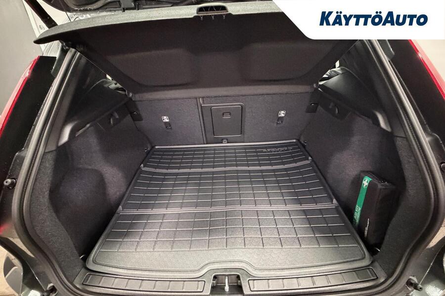 Volvo EX40 vaihtoauto