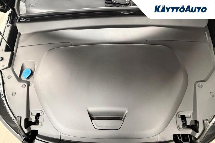 Volvo EX40 vaihtoauto