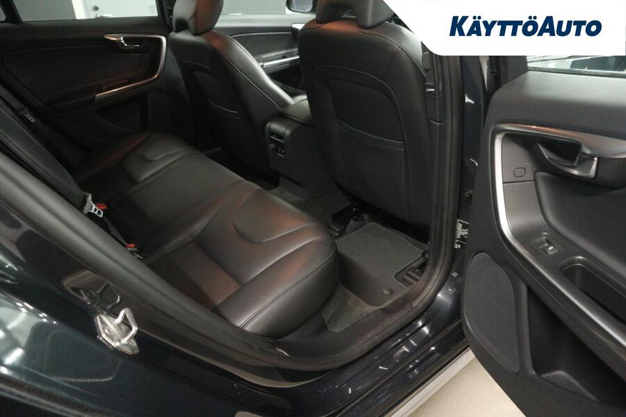 Volvo V60 Cross Country vaihtoauto
