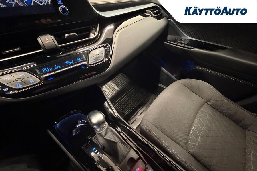 Toyota C-HR vaihtoauto