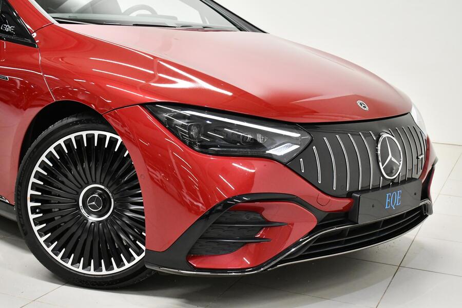 Mercedes-Benz EQE vaihtoauto