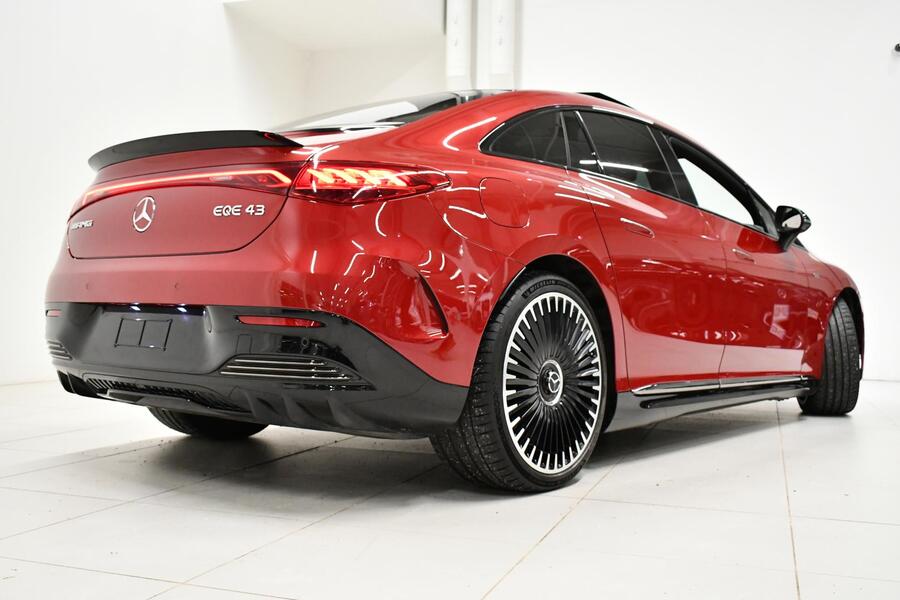 Mercedes-Benz EQE vaihtoauto