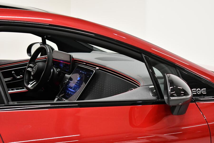 Mercedes-Benz EQE vaihtoauto