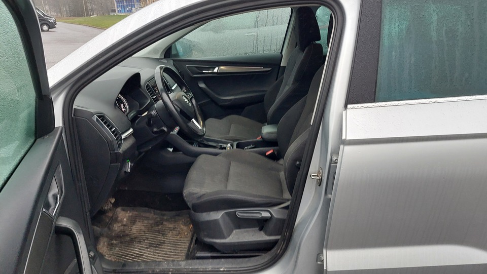 Skoda Karoq vaihtoauto