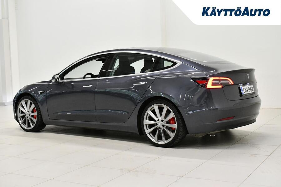 Tesla Model 3 vaihtoauto
