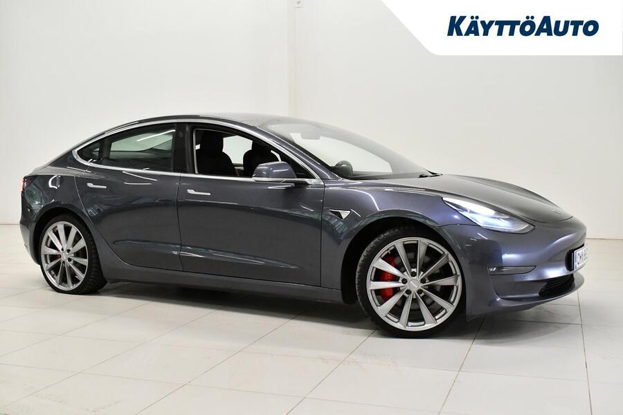 Tesla Model 3 vaihtoauto