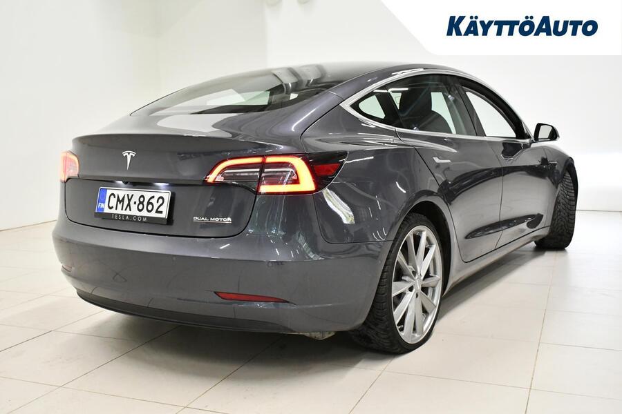 Tesla Model 3 vaihtoauto