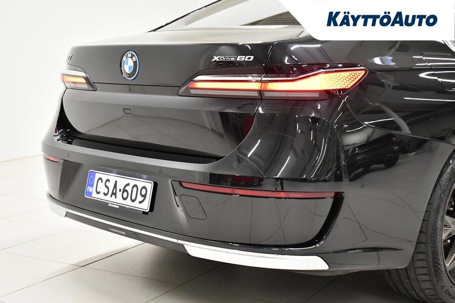 BMW i7 vaihtoauto