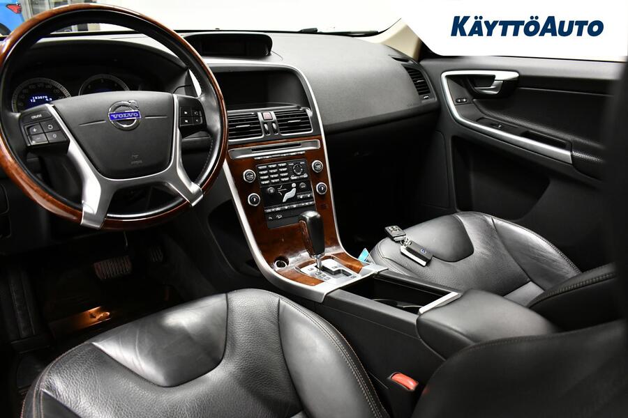 Volvo XC60 vaihtoauto