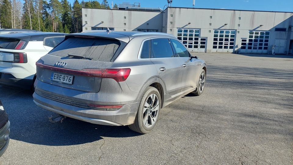 Audi e-tron vaihtoauto