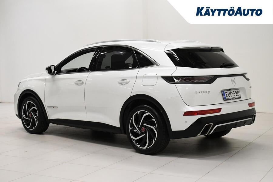 DS 7 Crossback vaihtoauto