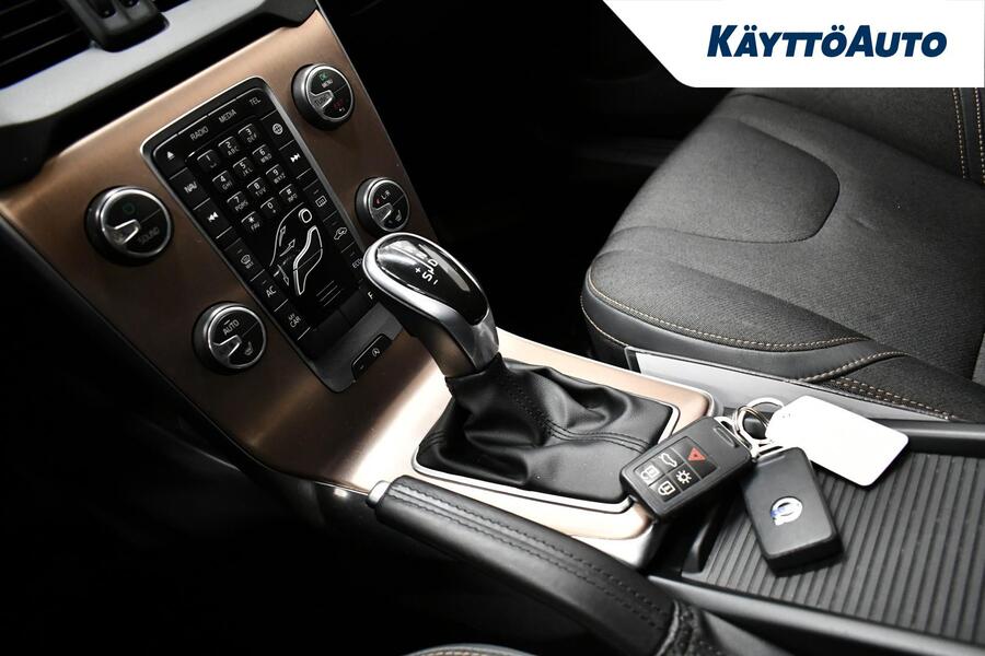 Volvo V40 Cross Country vaihtoauto