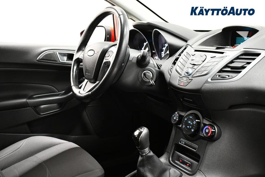 Ford Fiesta vaihtoauto