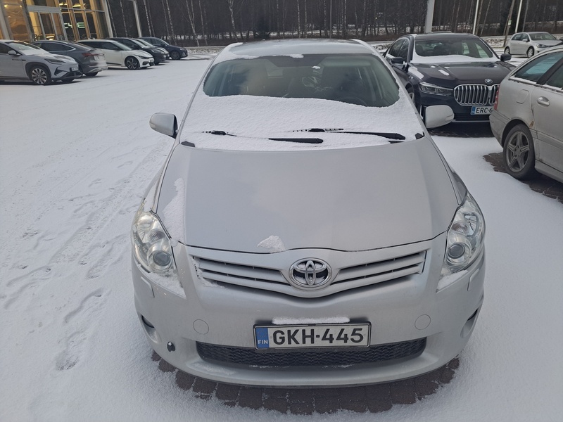 Toyota Auris vaihtoauto