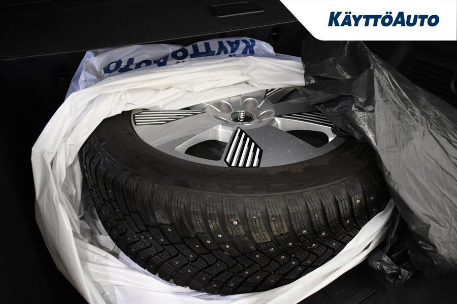 Audi Q8 e-tron vaihtoauto