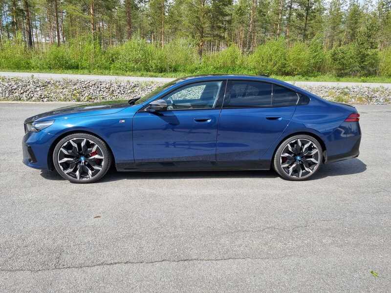 BMW i5 vaihtoauto