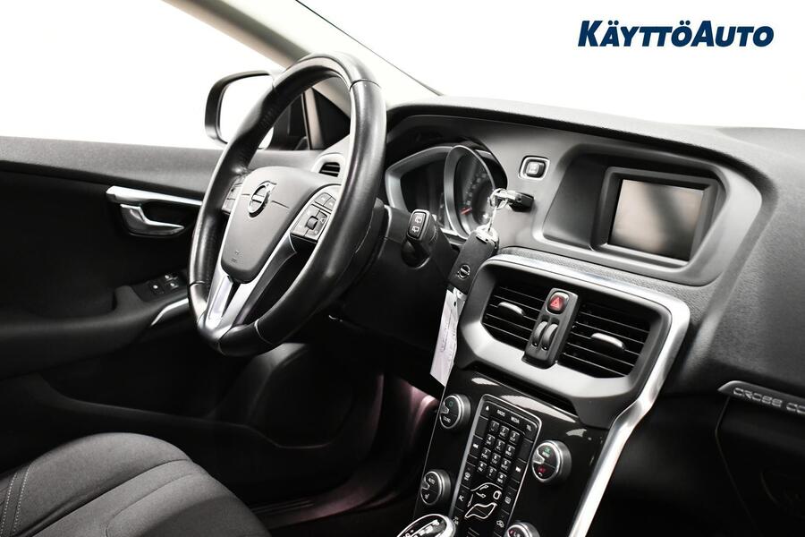 Volvo V40 Cross Country vaihtoauto