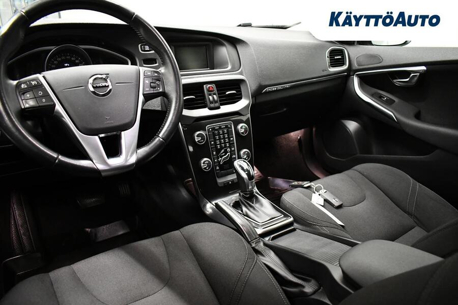 Volvo V40 Cross Country vaihtoauto