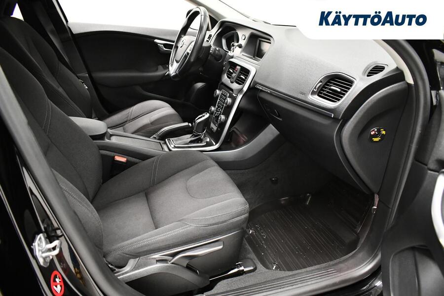 Volvo V40 Cross Country vaihtoauto