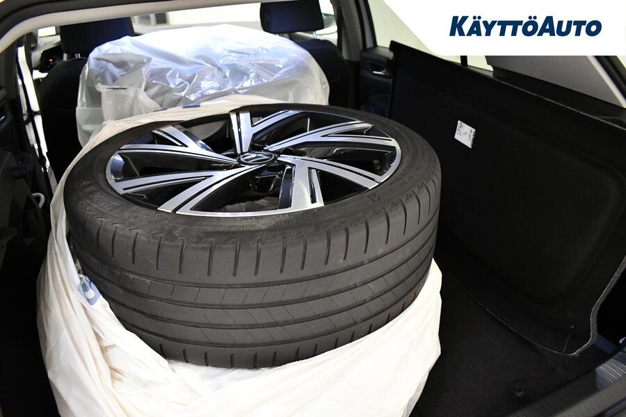 Volkswagen Golf vaihtoauto