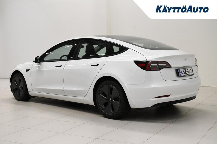 Tesla Model 3 vaihtoauto