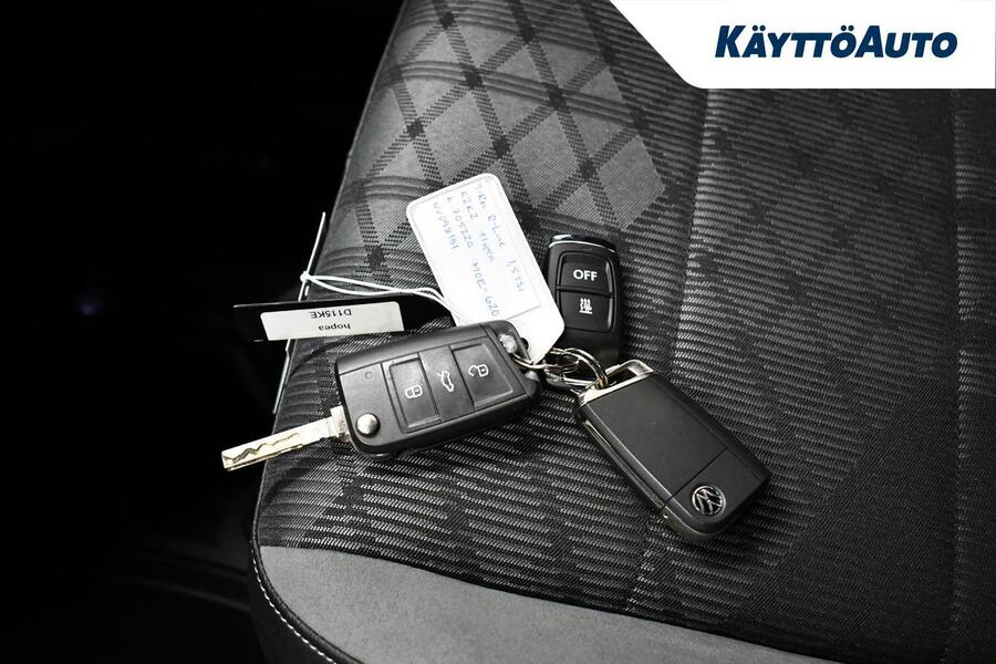 Volkswagen T-Roc vaihtoauto