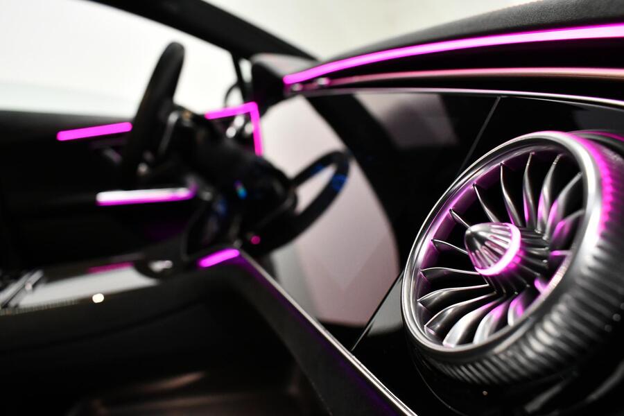 Mercedes-Benz EQE vaihtoauto