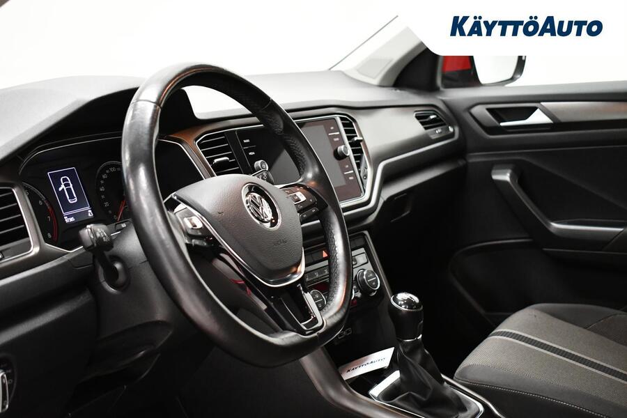 Volkswagen T-Roc vaihtoauto