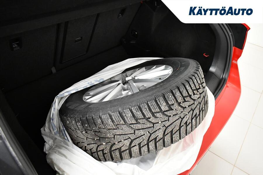 Volkswagen T-Roc vaihtoauto