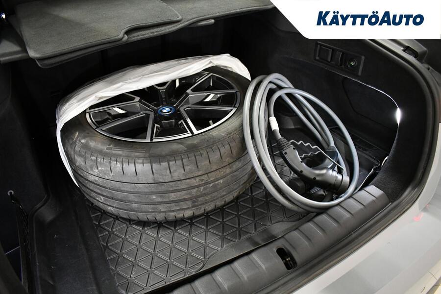 BMW i4 M50 vaihtoauto