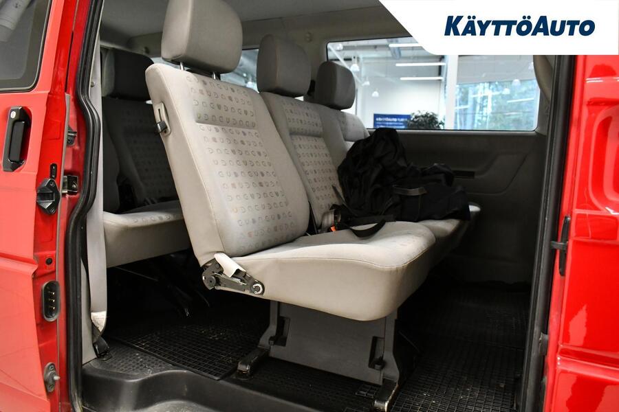 Volkswagen Caravelle vaihtoauto