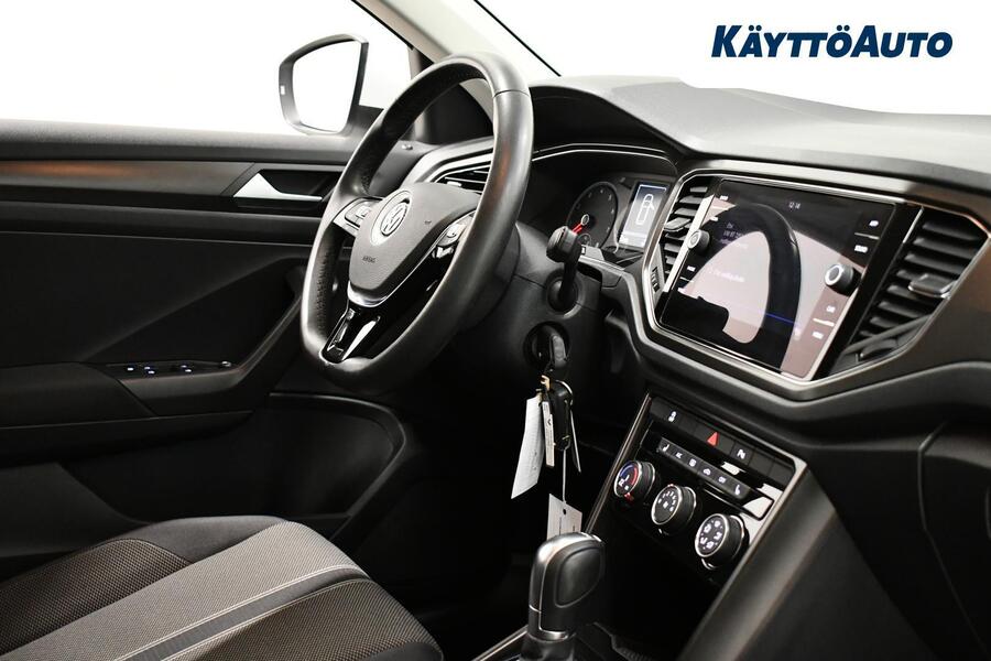 Volkswagen T-Roc vaihtoauto