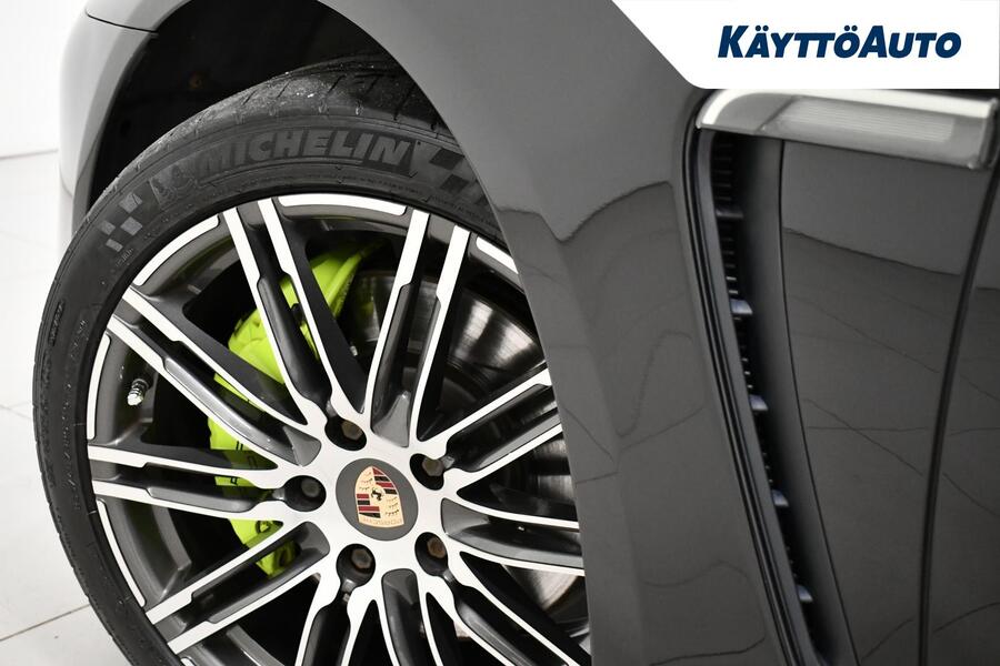 Porsche Panamera vaihtoauto