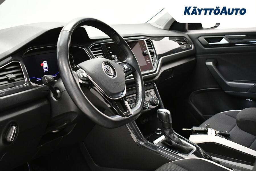 Volkswagen T-Roc vaihtoauto