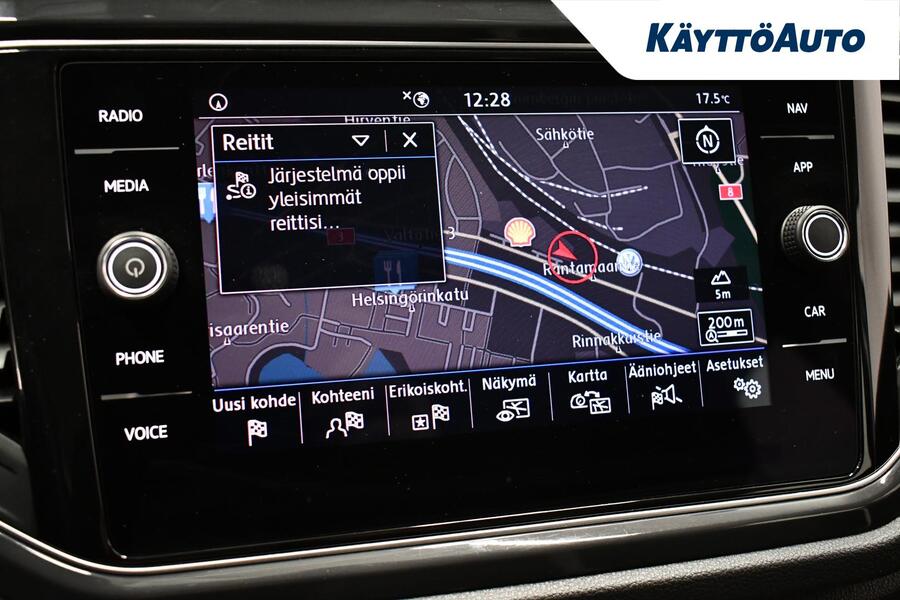 Volkswagen T-Roc vaihtoauto