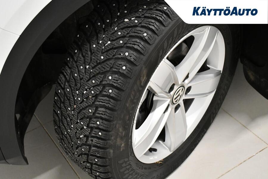 Volkswagen T-Roc vaihtoauto