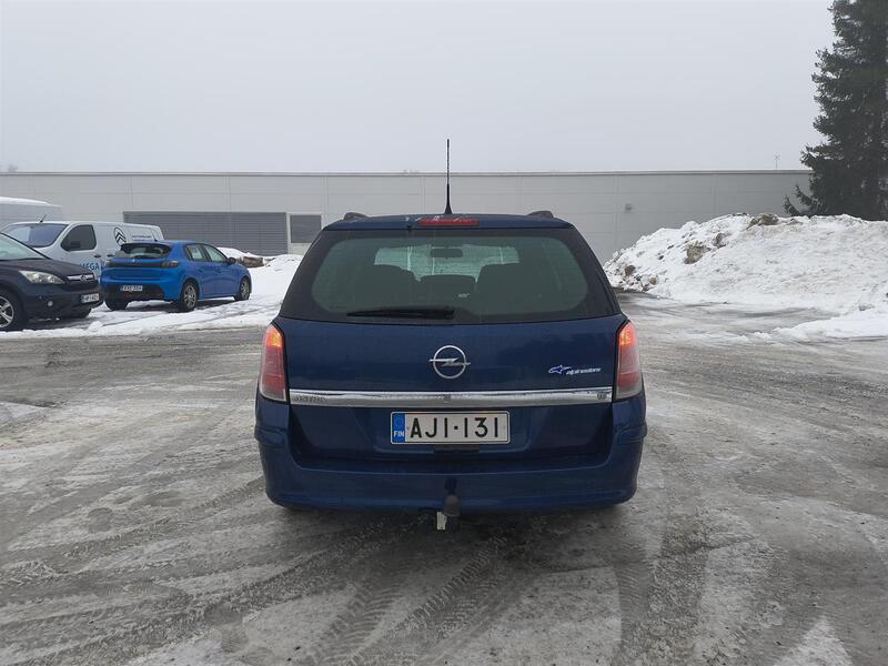 Opel Astra vaihtoauto