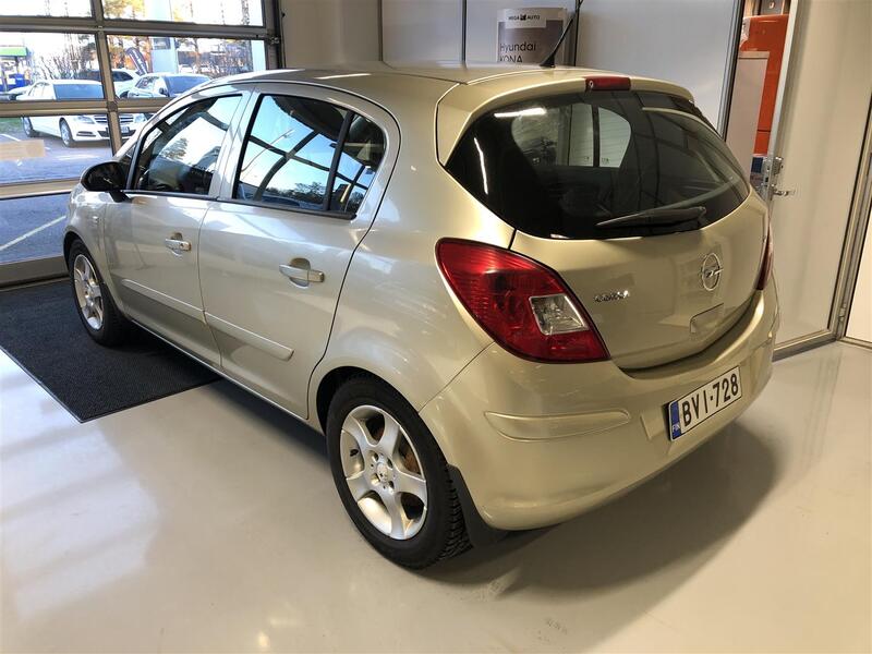 Opel Corsa vaihtoauto