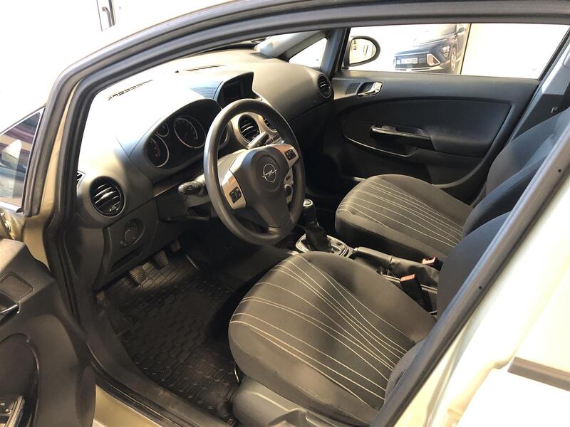 Opel Corsa vaihtoauto