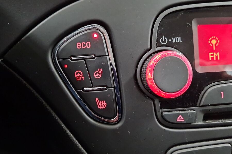 Opel Corsa vaihtoauto