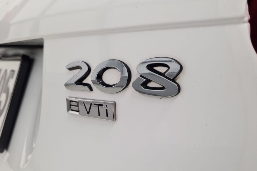 Peugeot 208 vaihtoauto