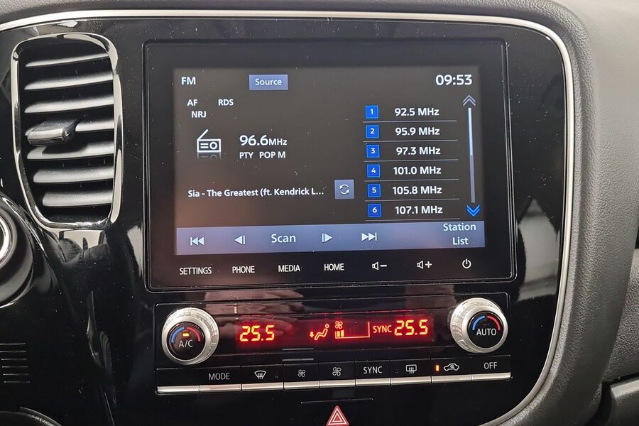 Mitsubishi Outlander PHEV vaihtoauto