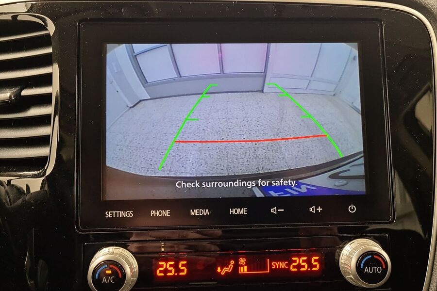 Mitsubishi Outlander PHEV vaihtoauto