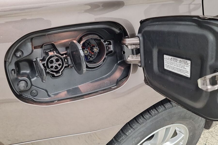 Mitsubishi Outlander PHEV vaihtoauto